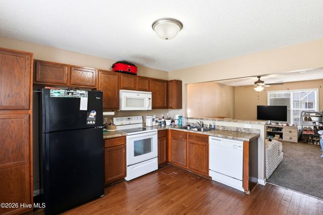 110 Cornerstone Place, Jacksonville, NC 28546