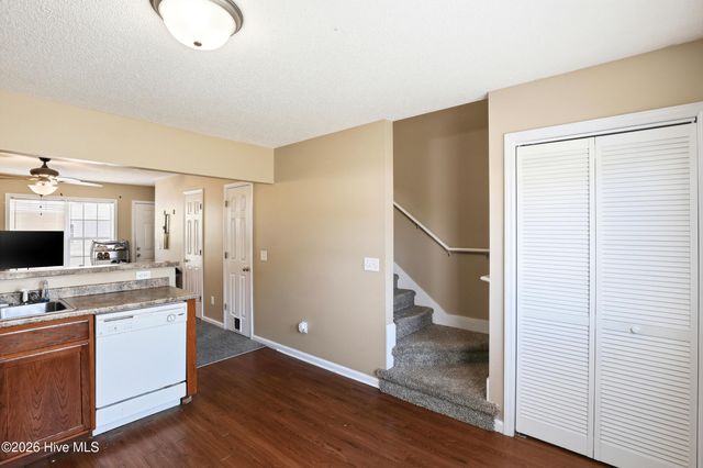 110 Cornerstone Place, Jacksonville, NC 28546