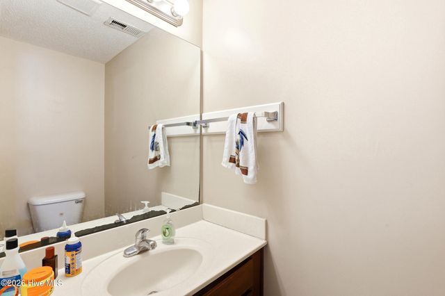 110 Cornerstone Place, Jacksonville, NC 28546