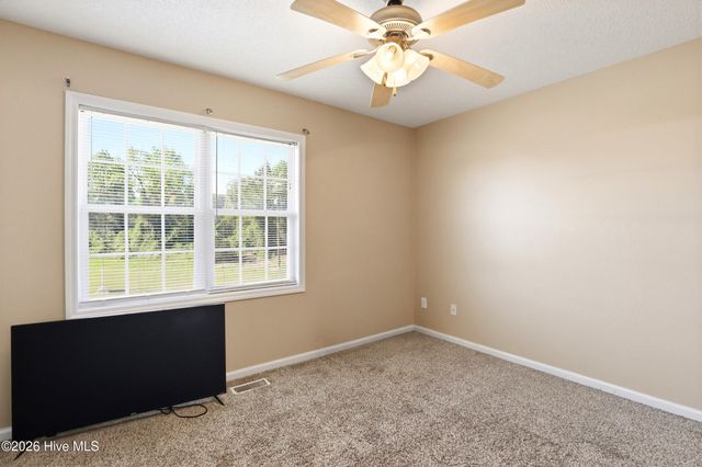 110 Cornerstone Place, Jacksonville, NC 28546