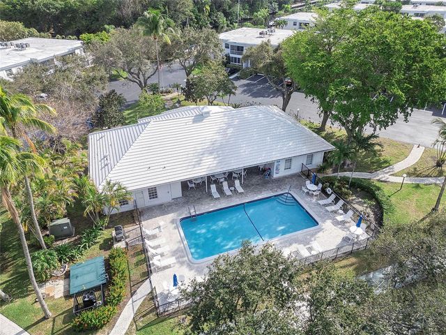 6205 Bay Club Drive 3, Fort Lauderdale, FL 33308