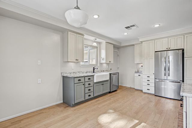 935 Whispering Pines Rd, Colfax, CA 95713