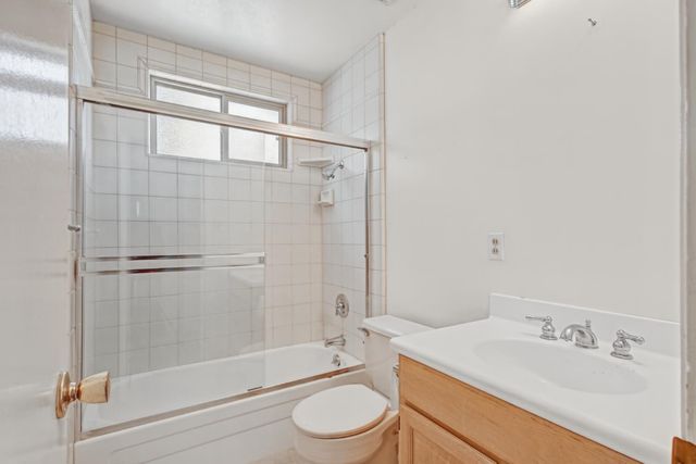 935 Whispering Pines Rd, Colfax, CA 95713