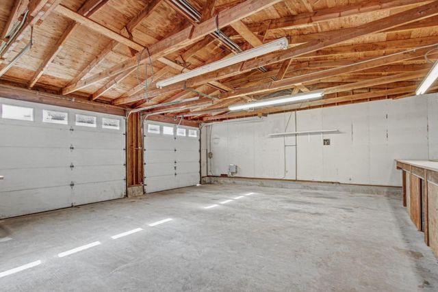 935 Whispering Pines Rd, Colfax, CA 95713