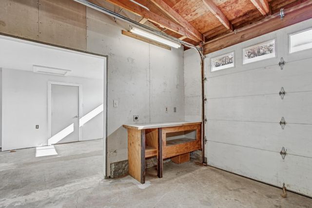 935 Whispering Pines Rd, Colfax, CA 95713