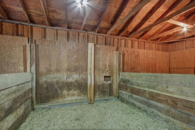 935 Whispering Pines Rd, Colfax, CA 95713