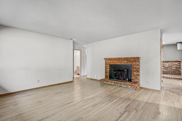 935 Whispering Pines Rd, Colfax, CA 95713