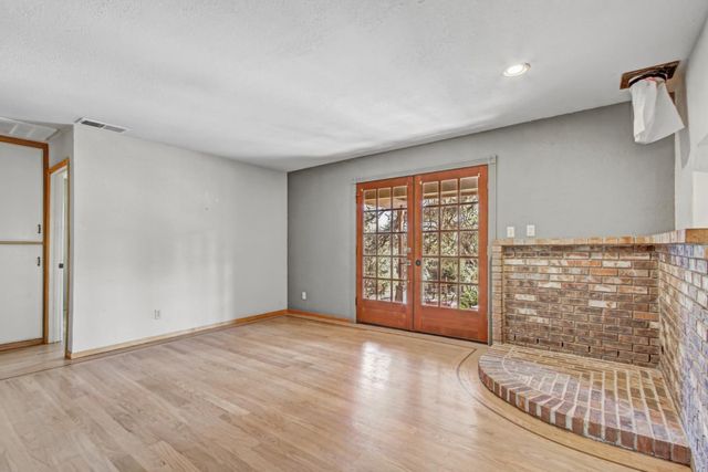 935 Whispering Pines Rd, Colfax, CA 95713