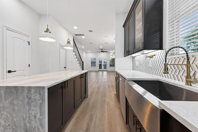 6626 Highrock Road, Houston, TX 77092