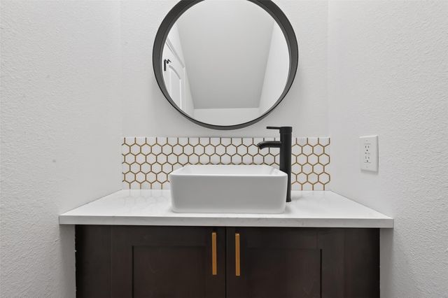 6626 Highrock Road, Houston, TX 77092