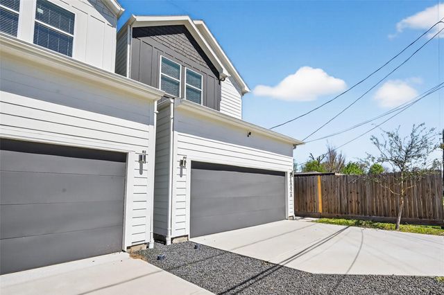 6626 Highrock Road, Houston, TX 77092