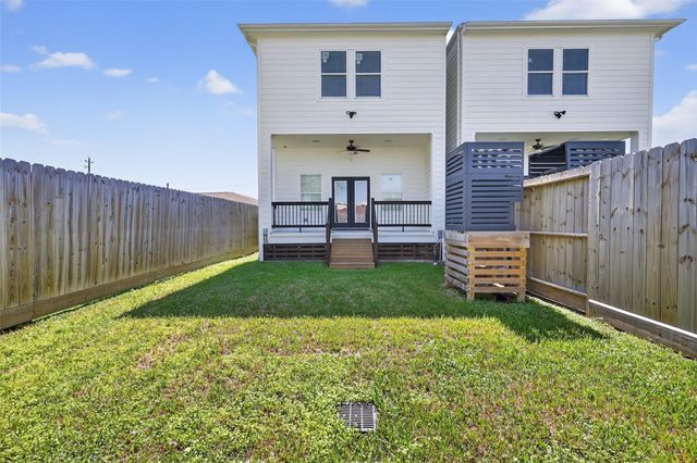 6626 Highrock Road, Houston, TX 77092