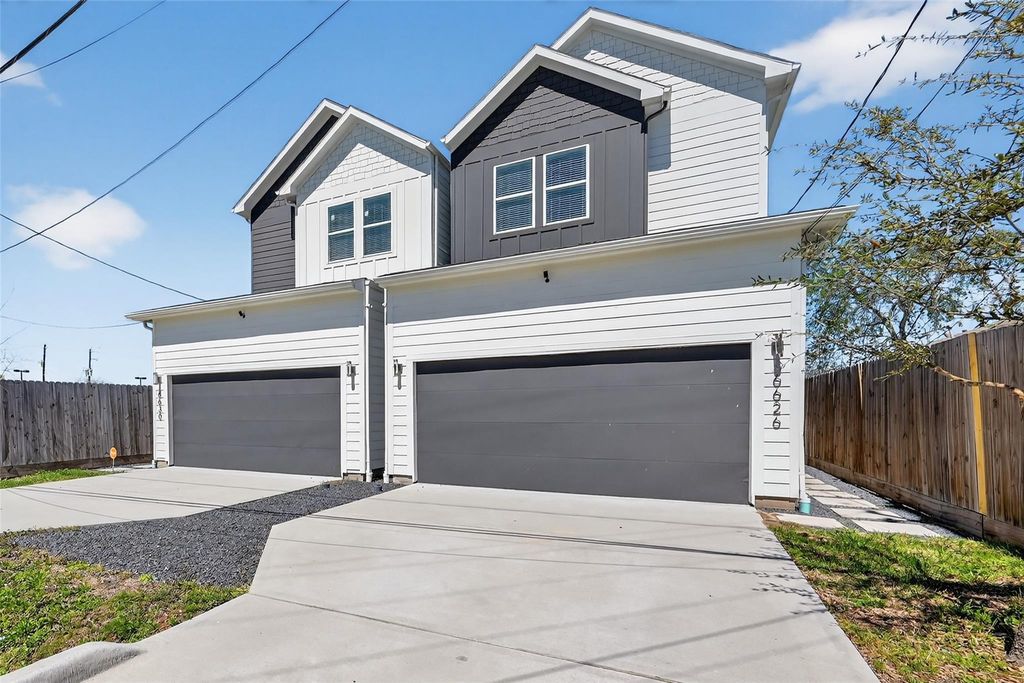 6626 Highrock Road, Houston, TX 77092