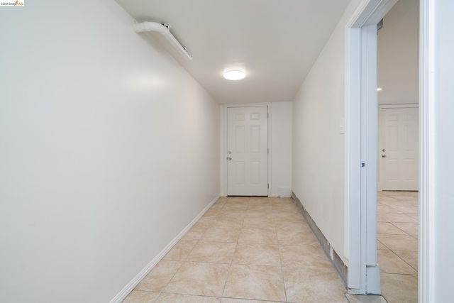 5418 Telegraph Ave, Oakland, CA 94609