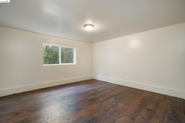 5418 Telegraph Ave, Oakland, CA 94609