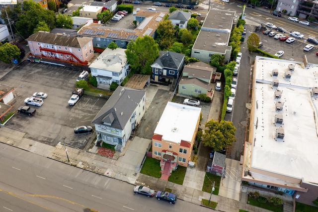 5418 Telegraph Ave, Oakland, CA 94609
