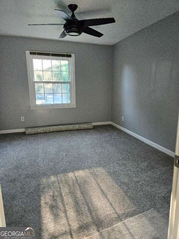 136 Rue Fontaine, Lithonia, GA 30038