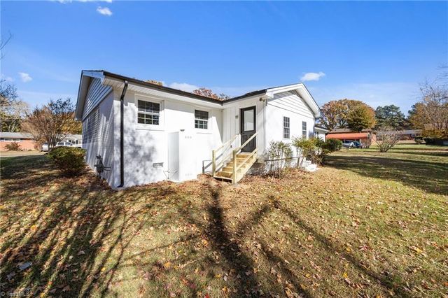 712 Diana Drive, Thomasville, NC 27360