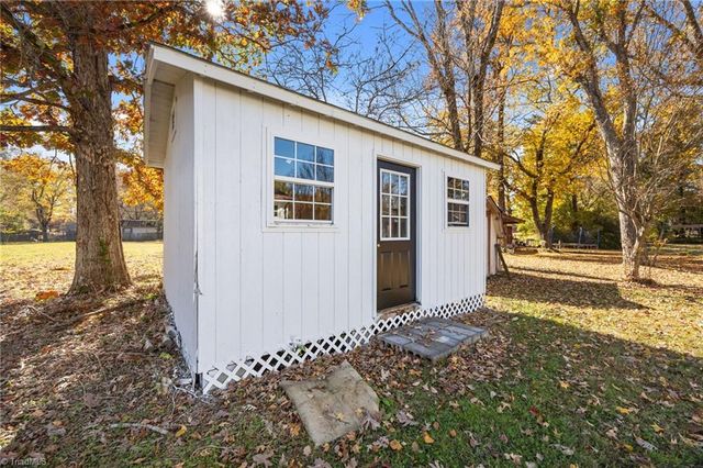 712 Diana Drive, Thomasville, NC 27360