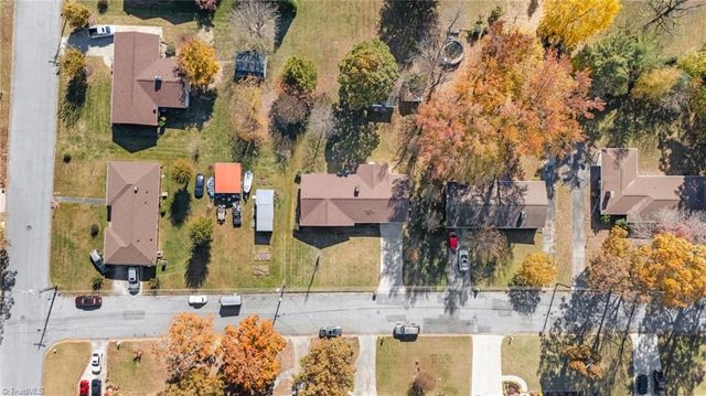 712 Diana Drive, Thomasville, NC 27360