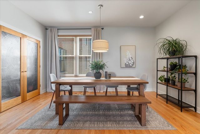 2976 N Riverwalk Drive 70, Chicago, IL 60618