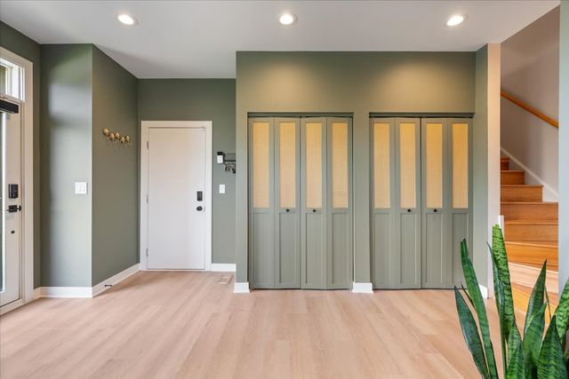 2976 N Riverwalk Drive 70, Chicago, IL 60618