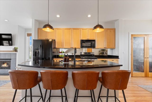2976 N Riverwalk Drive 70, Chicago, IL 60618
