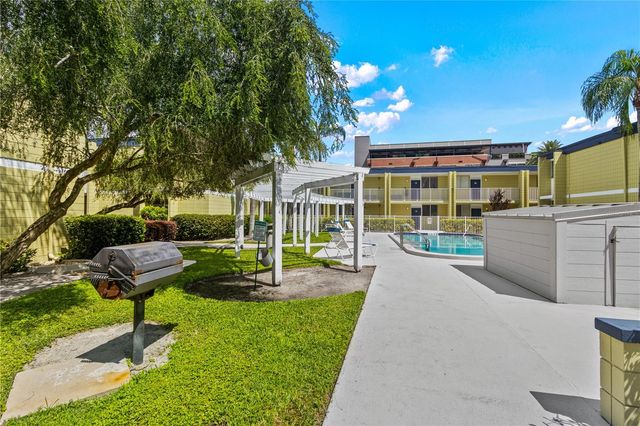 1301 S HOWARD AVENUE B18, Tampa, FL 33606