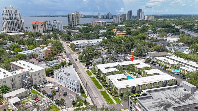 1301 S HOWARD AVENUE B18, Tampa, FL 33606