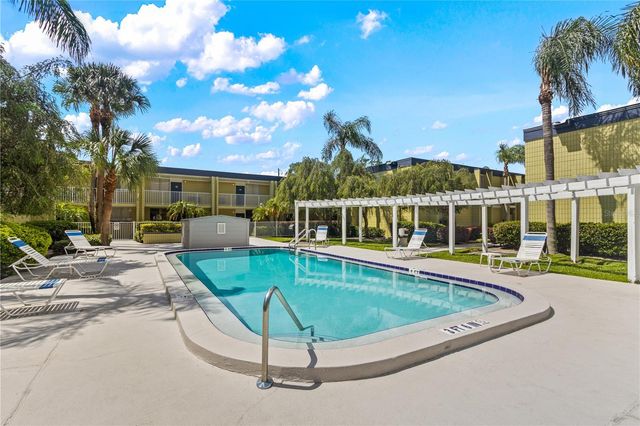1301 S HOWARD AVENUE B18, Tampa, FL 33606