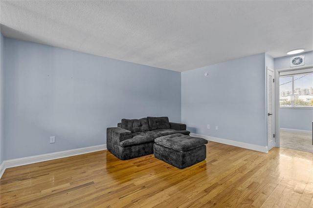 1301 S HOWARD AVENUE B18, Tampa, FL 33606
