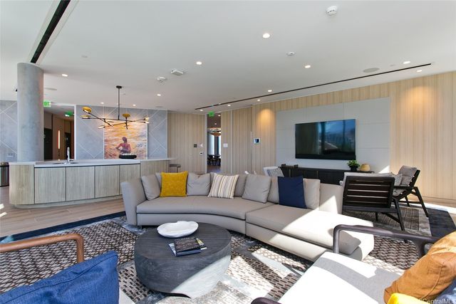 987 Queen Street 2516, Honolulu, HI 96814