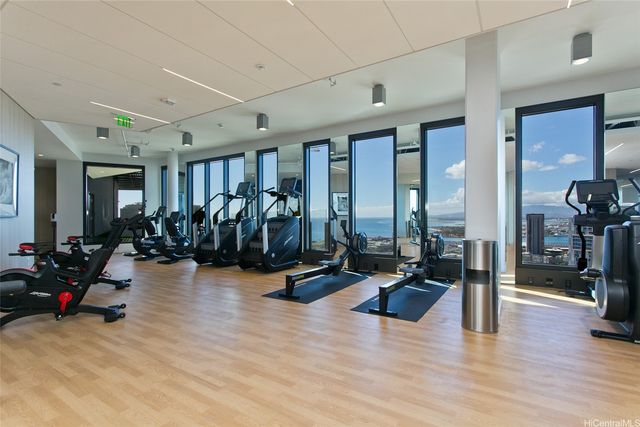987 Queen Street 2516, Honolulu, HI 96814