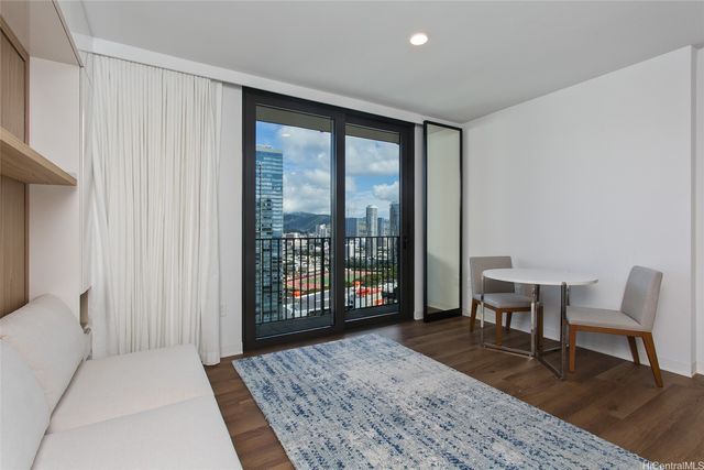 987 Queen Street 2516, Honolulu, HI 96814