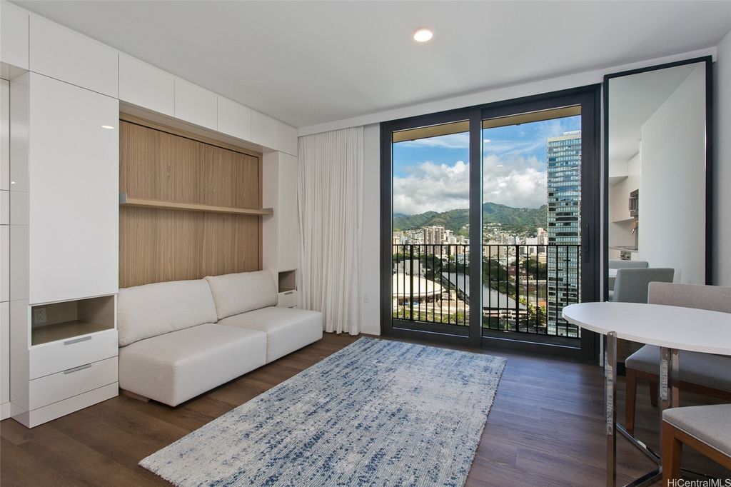 987 Queen Street 2516, Honolulu, HI 96814