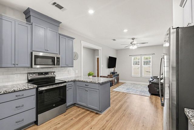 220 Hideaway Trail, Coldspring, TX 77331
