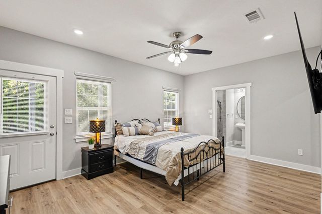 220 Hideaway Trail, Coldspring, TX 77331