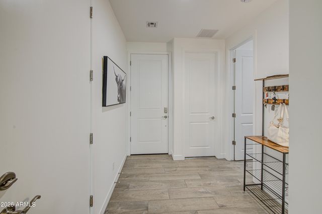 266 E LELAND Road, San Tan Valley, AZ 85140