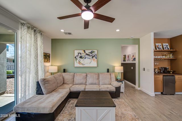 266 E LELAND Road, San Tan Valley, AZ 85140