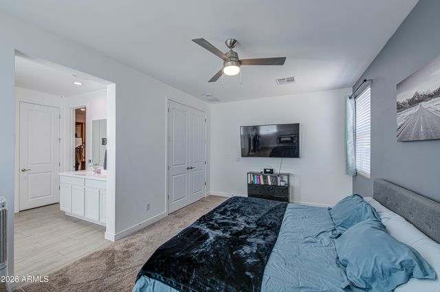 266 E LELAND Road, San Tan Valley, AZ 85140