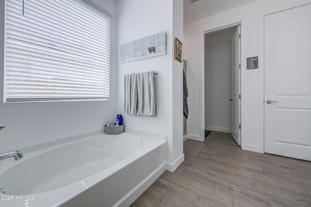 266 E LELAND Road, San Tan Valley, AZ 85140