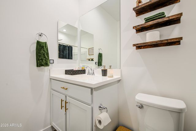 266 E LELAND Road, San Tan Valley, AZ 85140