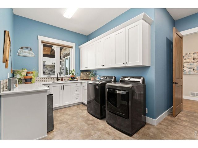 3324 Fox Crossing Pl, Loveland, CO 80537