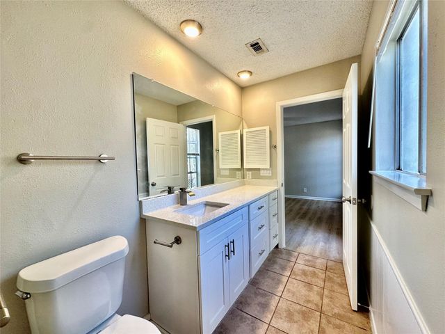 12310 Willow Wild DR B, Austin, TX 78758