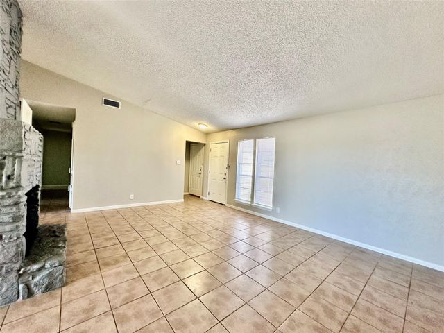 12310 Willow Wild DR B, Austin, TX 78758