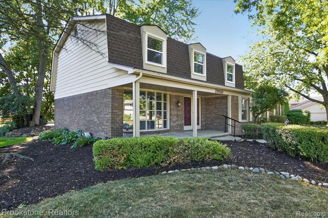 29110 Lake Park Drive, Farmington Hills, MI 48331