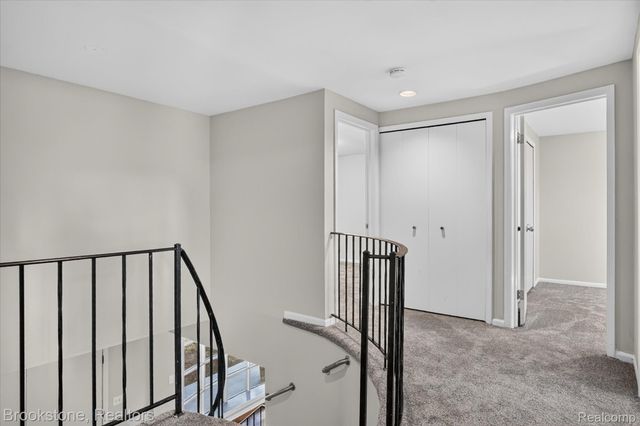 29110 Lake Park Drive, Farmington Hills, MI 48331