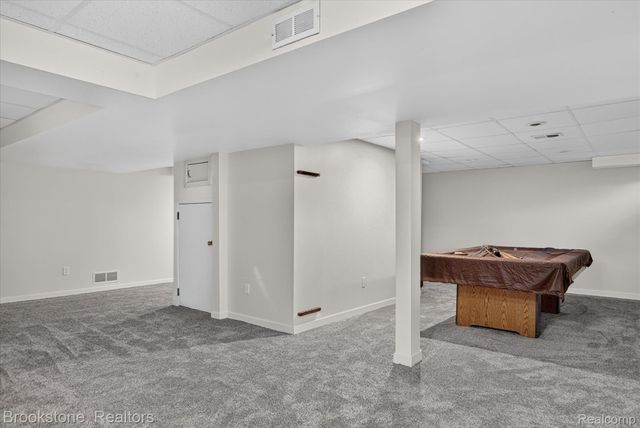 29110 Lake Park Drive, Farmington Hills, MI 48331