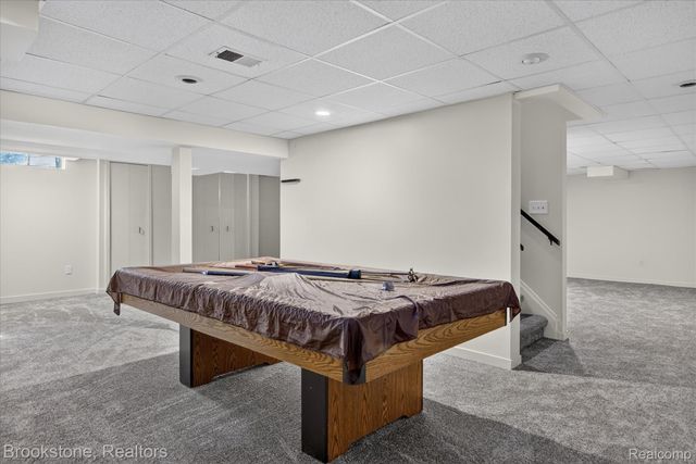 29110 Lake Park Drive, Farmington Hills, MI 48331