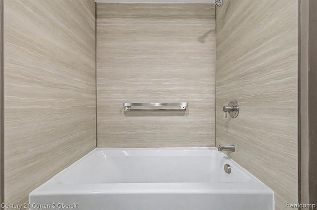 9952 Park Avenue, Allen Park, MI 48101